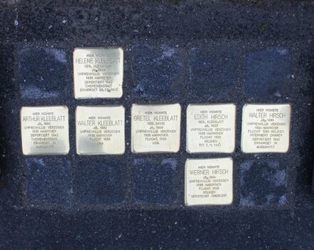 Die Stolpersteine erinnern an das Schicksal der Familie Kleeblatt in Salder.